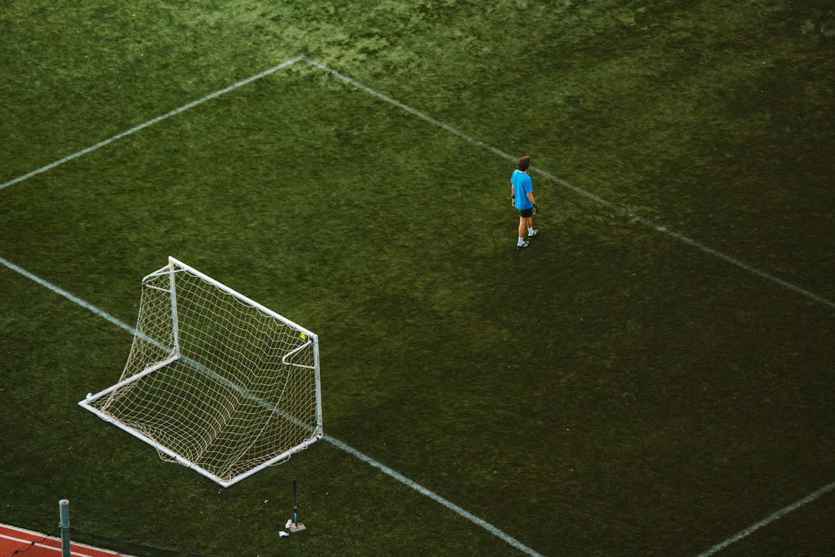 Modern Futbolda Orta Saha Dinamikleri: Rollerin Evrimi ve Taktiksel Önemi