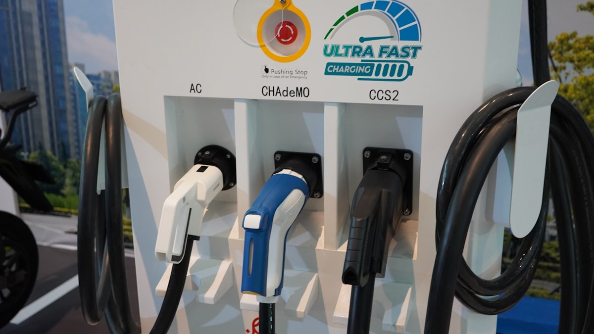 Tesla Kar Paylaşımı Düşüyor: Elektrikli Araç Pazarında Alternatifler ve Fiyat-Performans Rehberi