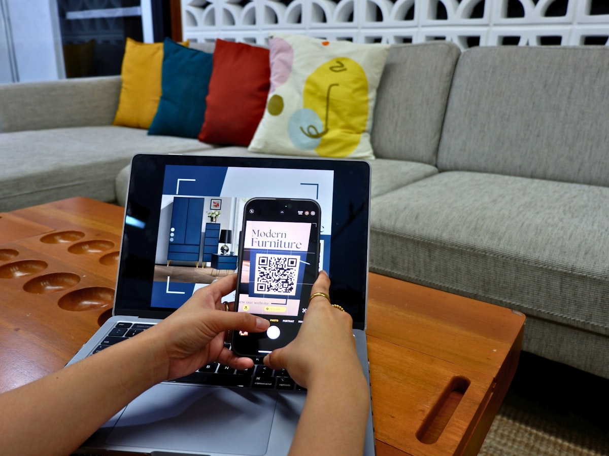 Mobil Uygulama Ekonomisinde Yeni Dönem: İndirmeler Düşerken Harcamalar Yükseliyor