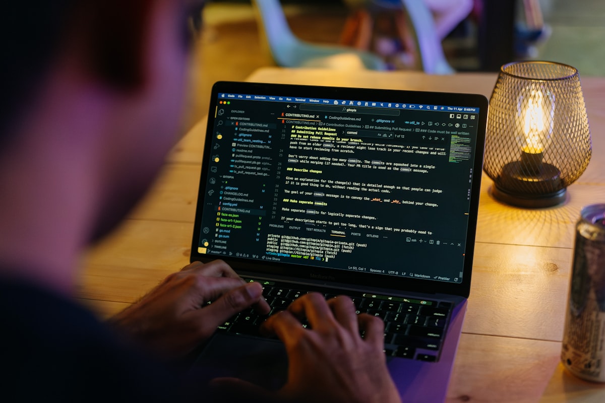 Yapay Zeka Destekli Kodlarda Kritik Hata Oranı: %43'ü Hata Ayıklama Gerektiriyor