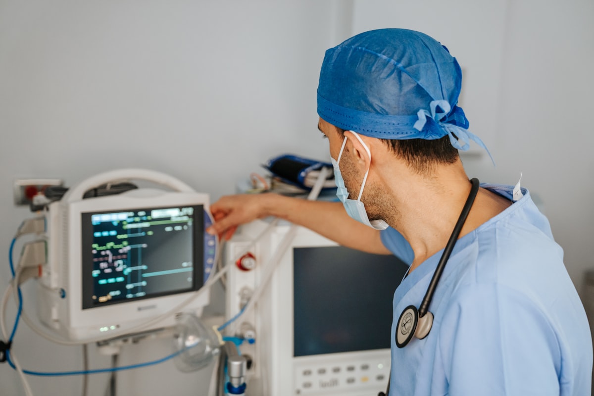 Yapay Zeka Acil Servislerde Doktorları Geride Bıraktı: Tıbbi Tanıda Yeni Dönem