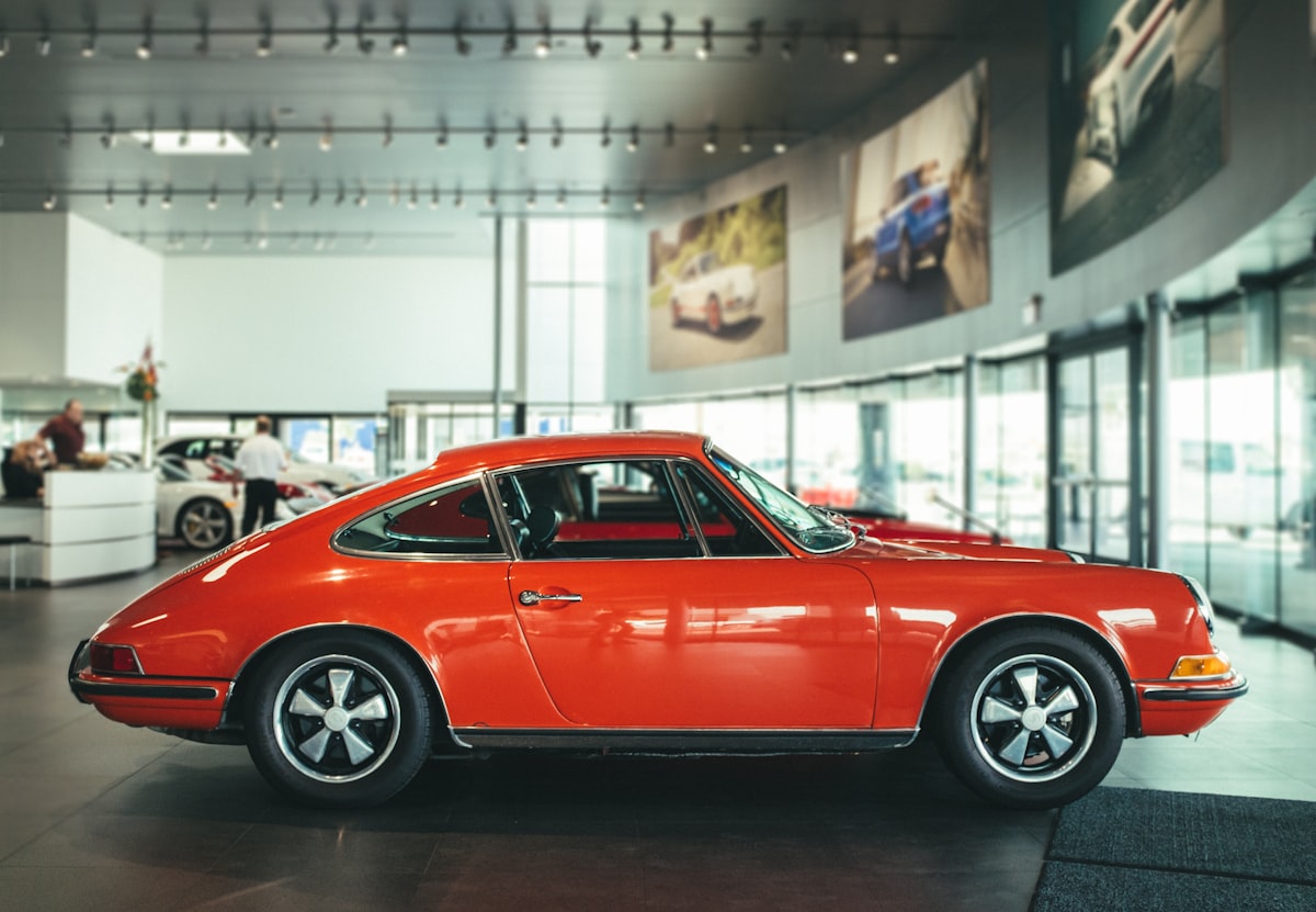 Küresel Talep Daralması ve Lüks Tüketim: Porsche Örneği Üzerinden Makroekonomik Analiz