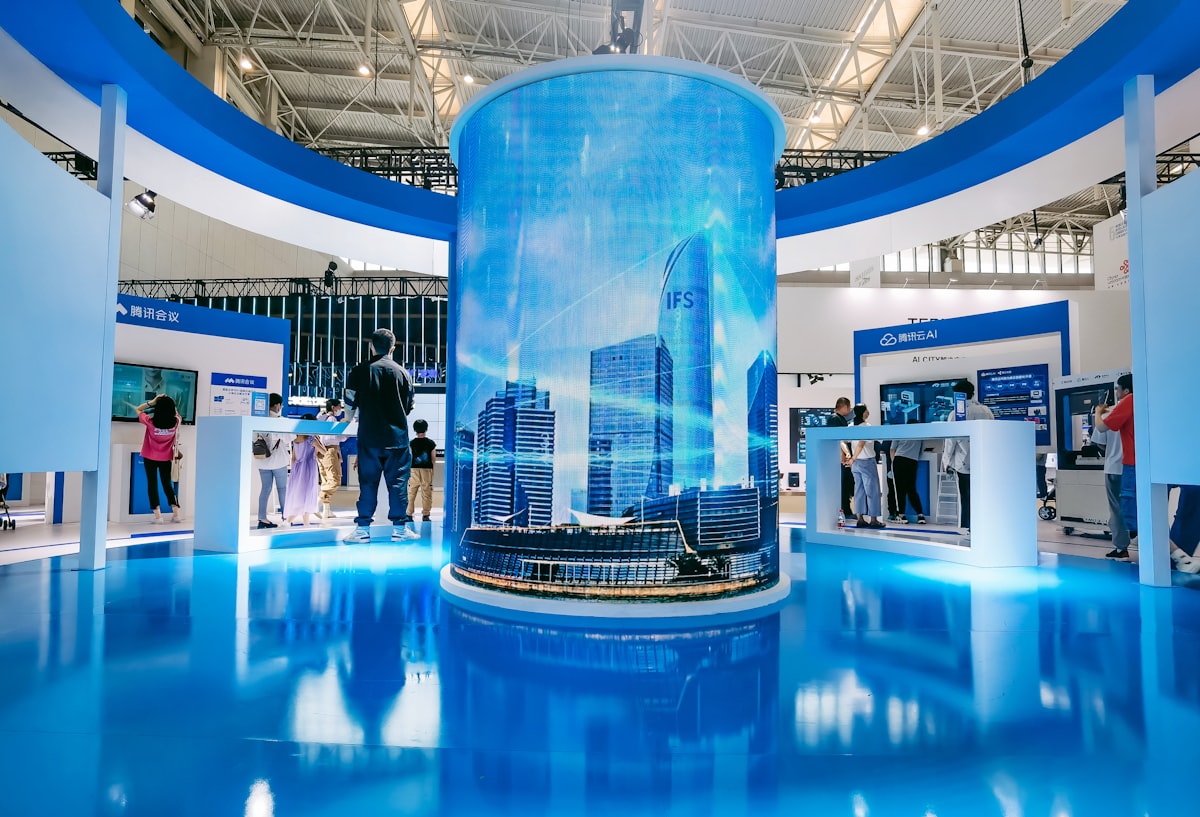 Moore Yasası'na Alternatif: Huawei'nin Tau Ölçekleme Yasası ve Yatırım Potansiyeli
