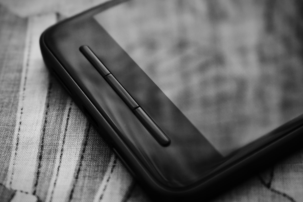 Akıllı Telefon Alışverişinde Fiyat Karşılaştırması: 10.001 mAh Bataryalı Cihazlar Değer mi?