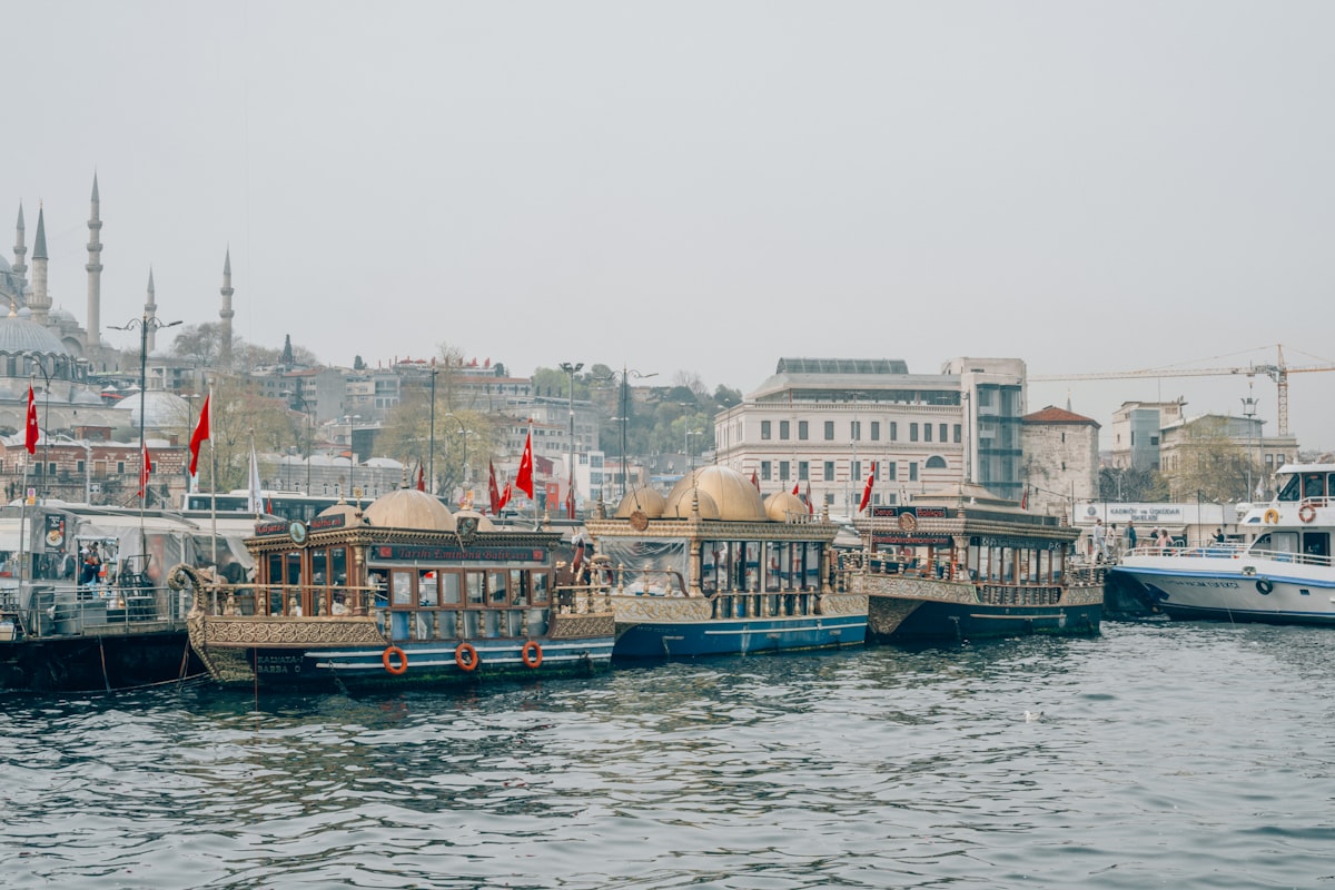 PTT Kargo ve Aras Kargo Mağduriyetleri: Haklarınızı Nasıl Korursunuz?