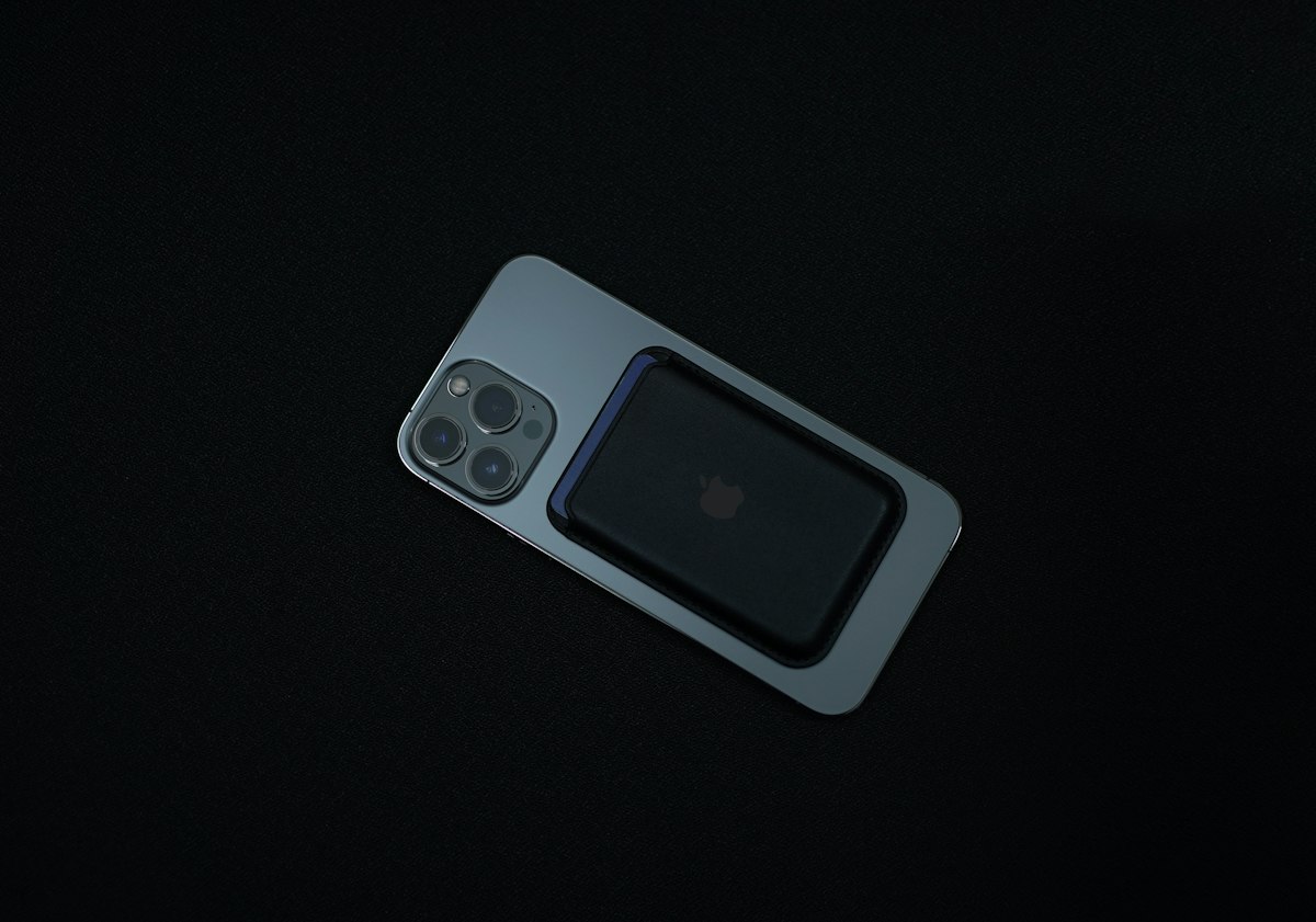 Katlanır iPhone'da Gizli Batarya Teknolojisi: Fırsatları Kaçırmayın!