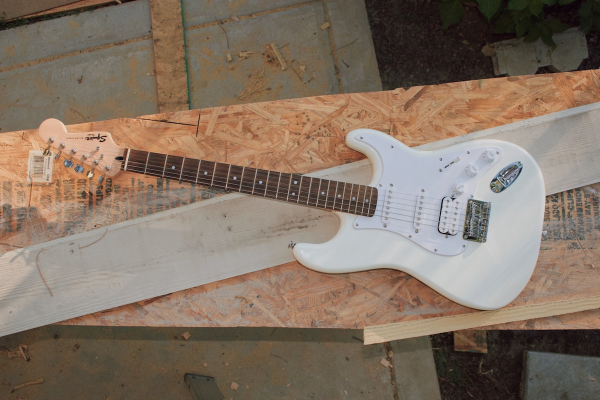 MediaMarkt'ta Elektro Gitarlarda Flash İndirim Başladı!