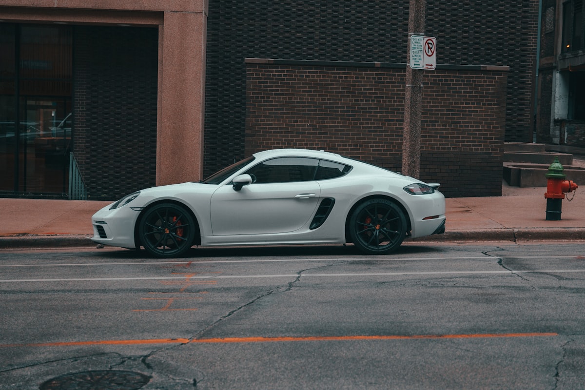 Porsche Talebinde Şok Düşüş: İlk Yarı Satışları 6 Yılın Dibinde!