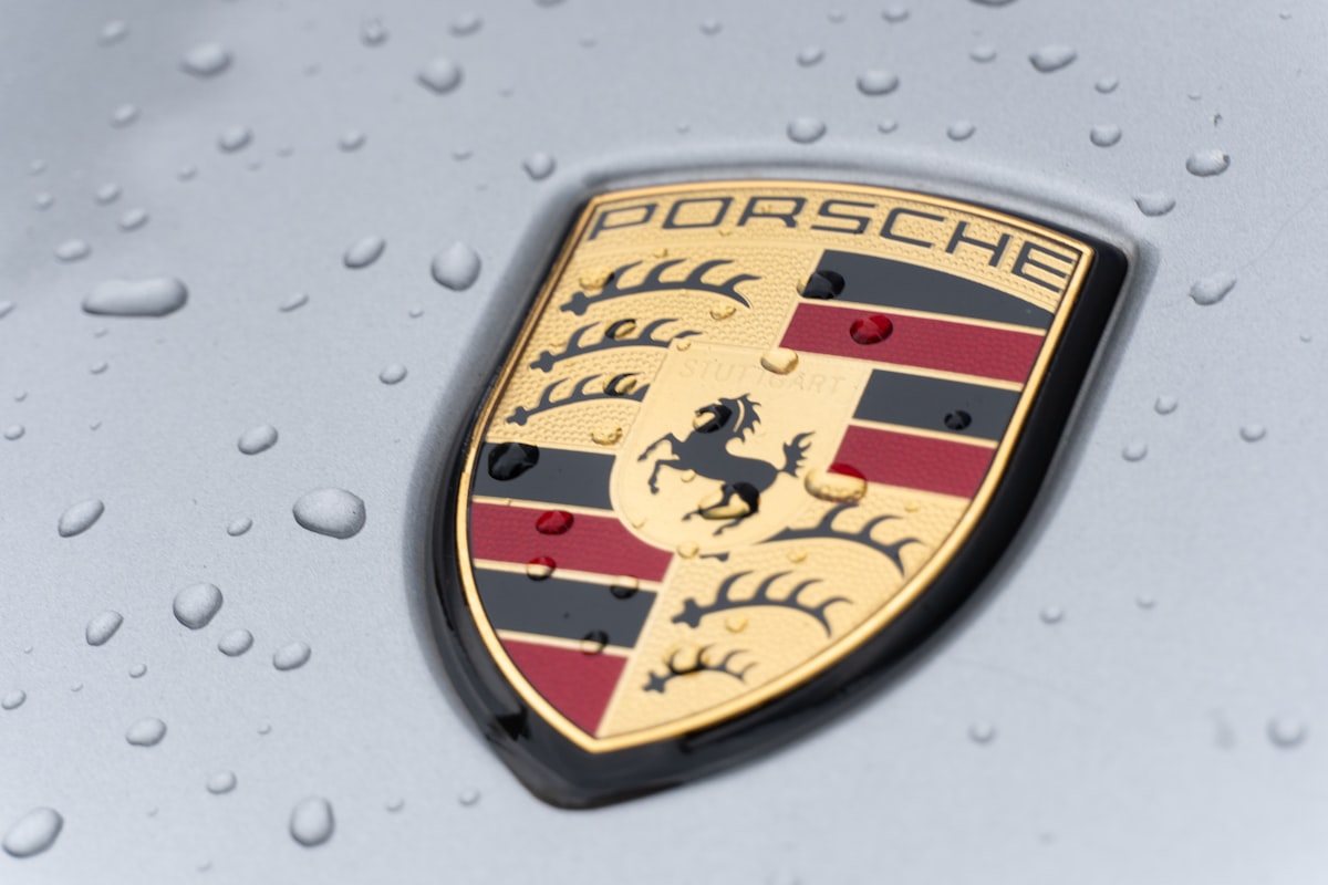 Porsche'de Şok Düşüş: Talep Daralması Fırsat Yaratır mı?