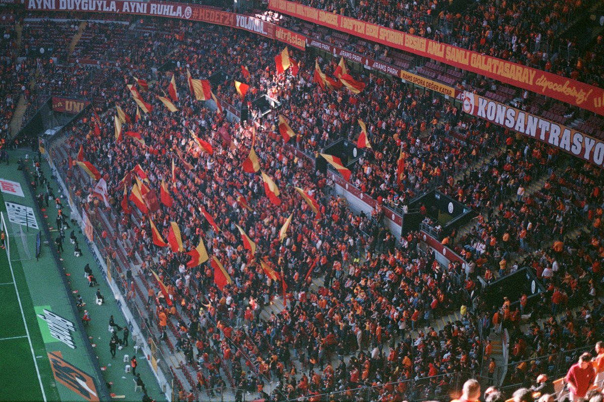Galatasaray'ın Kamp Kadrosu: Taktiksel Bir Bakış