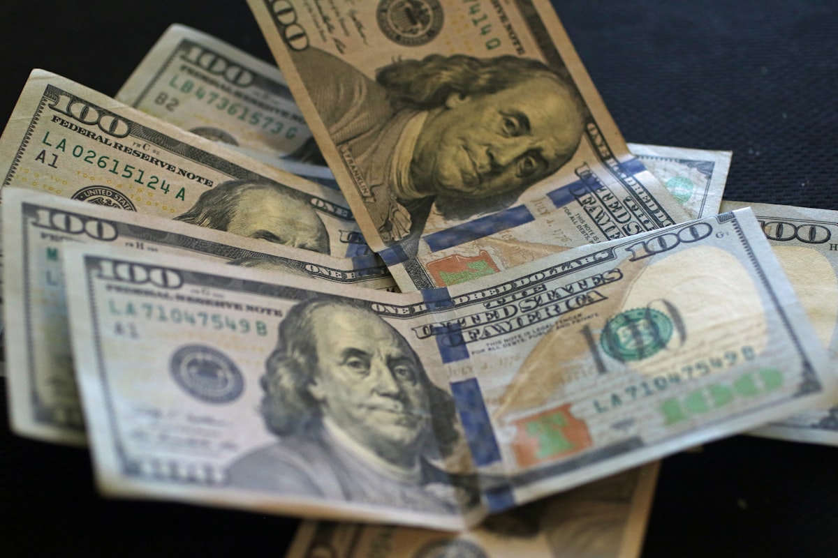 Küresel Fonlar Dolardan Neden Vazgeçiyor? Güvenli Liman Statüsü Sorgulanıyor