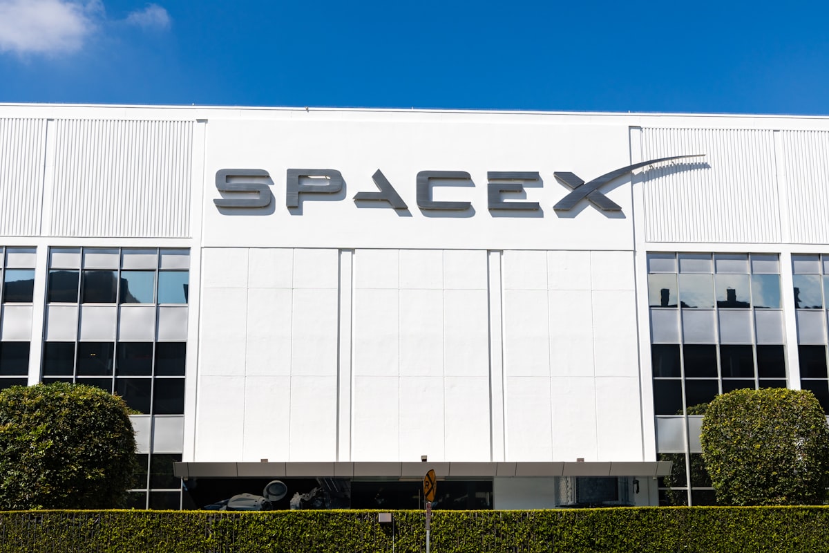 SpaceX'in Dev Halka Arzı: 75 Milyar Dolarla Tarih Yazdı, Yatırımcılar İçin Ne Anlama Geliyor?