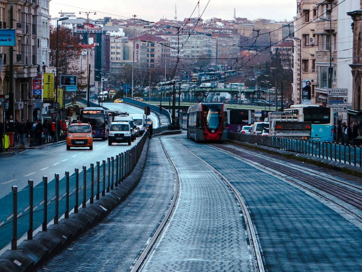 TCMB Kredi Eğilim Anketi: Finansal Koşullarda Gevşeme ve Reel Ekonomiye Etkileri