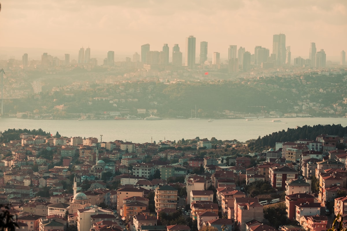 YD-ÜFE Artışı ve UYP Açığı: Türkiye Ekonomisinin Güncel Durumu ve Yatırımcı Perspektifi