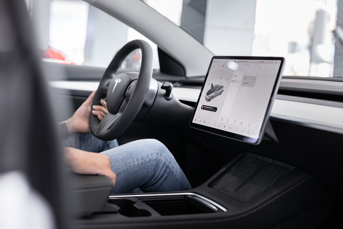 Tesla'nın Beklentilerin Altında Kalan Kârı: Yatırımcı Analizi