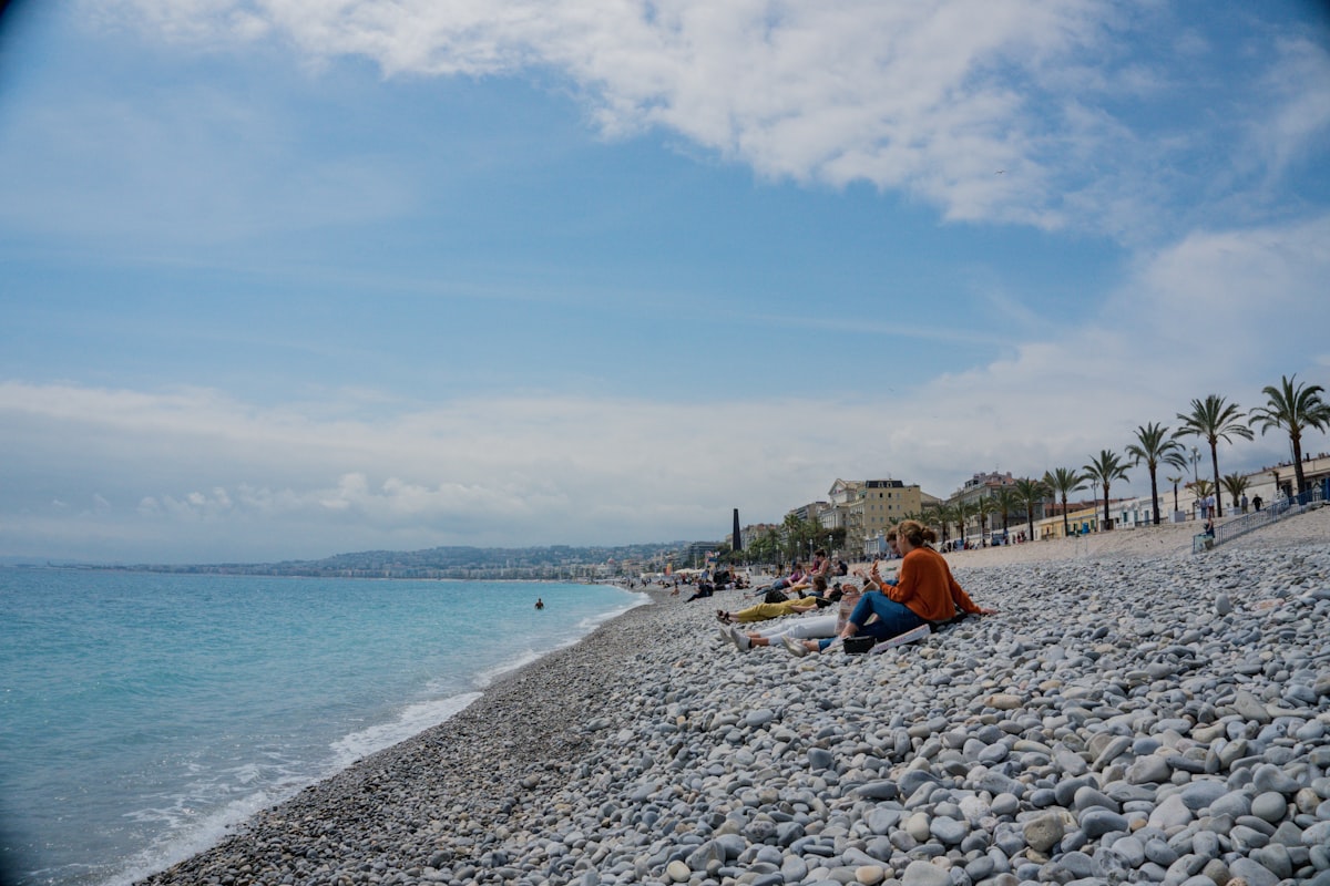 Fransa Sahillerinde Göçmen Akınına Karşı Yeni Önlemler: Polis Güçlendiriliyor
