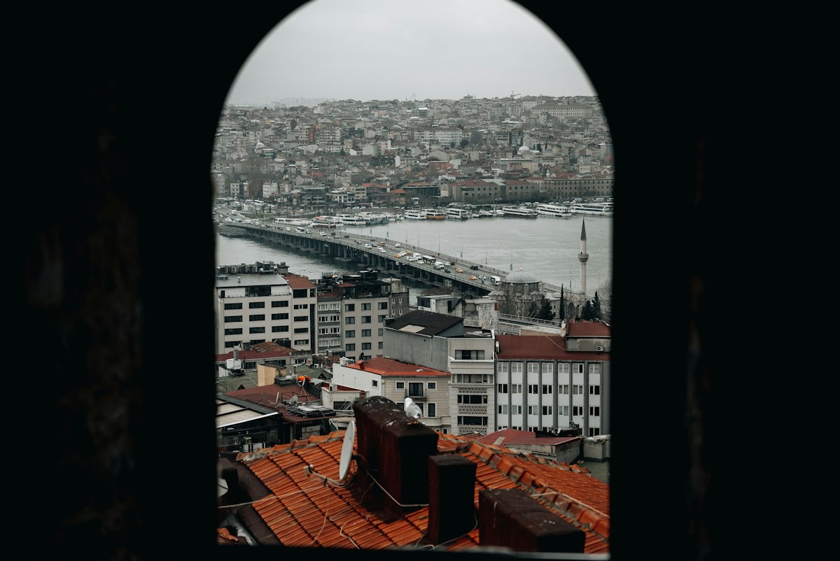 İstanbul'da Rekor Yağış: 115 Yılın Üçüncü En Yüksek Miktarı ve Etkileri