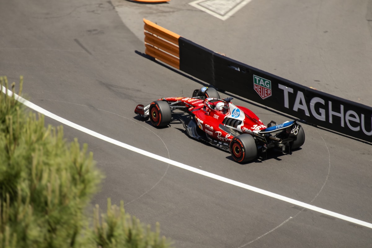 Charles Leclerc ve Ferrari: Yeni Sözleşmenin Detaylı Analizi