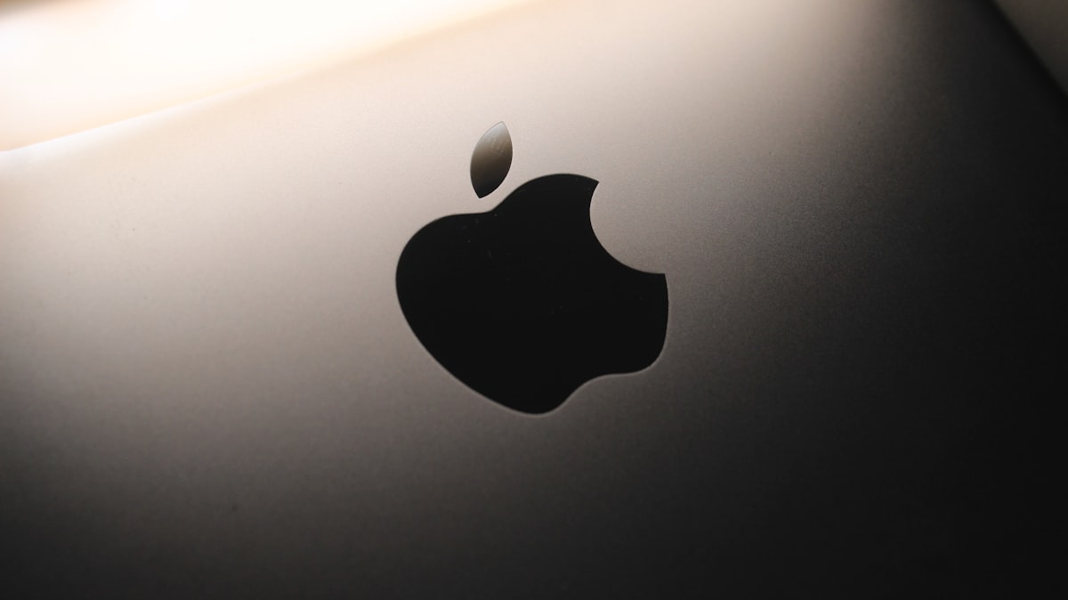 Apple'dan Siri Hamlesi: Sohbet Geçmişleri Otomatik Silinecek mi?