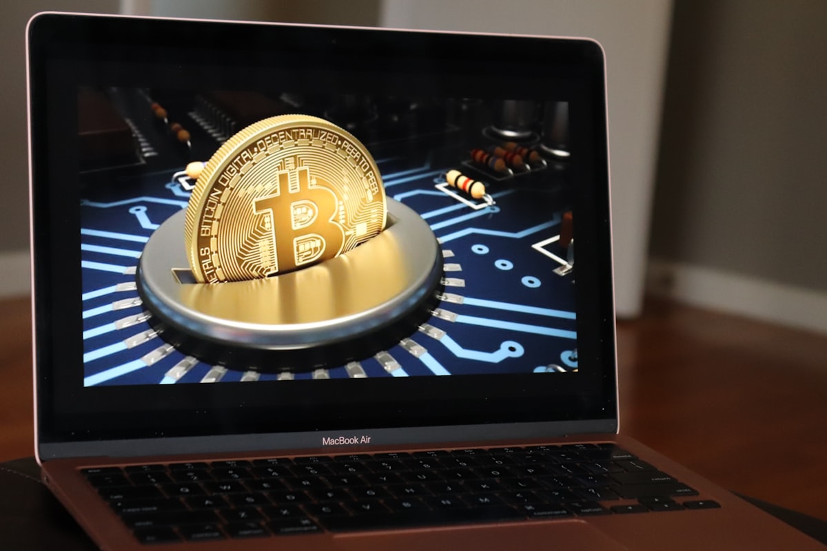 Microsoft'un Yeni Tehdidi: Hafifletilmiş Arka Kapı Kripto Para Çalıyor