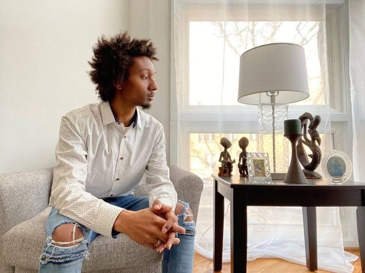 Psikologdan İpuçları: Danışanların Kendini Farkında Olmadan Ele Verdiği Davranışlar