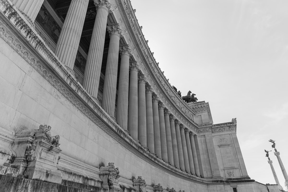 Fed'in Para Politikası: Faiz, Enflasyon ve İşsizlik Arasındaki Dengeleme Sanatı