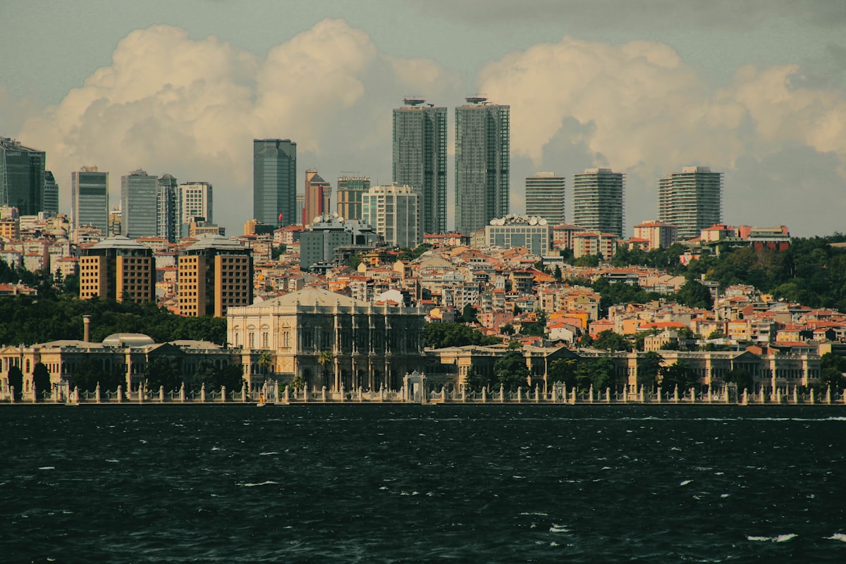 Borsa İstanbul'da Mayıs Stratejileri: Yükseliş Devam Ederken Riskleri Yönetmek