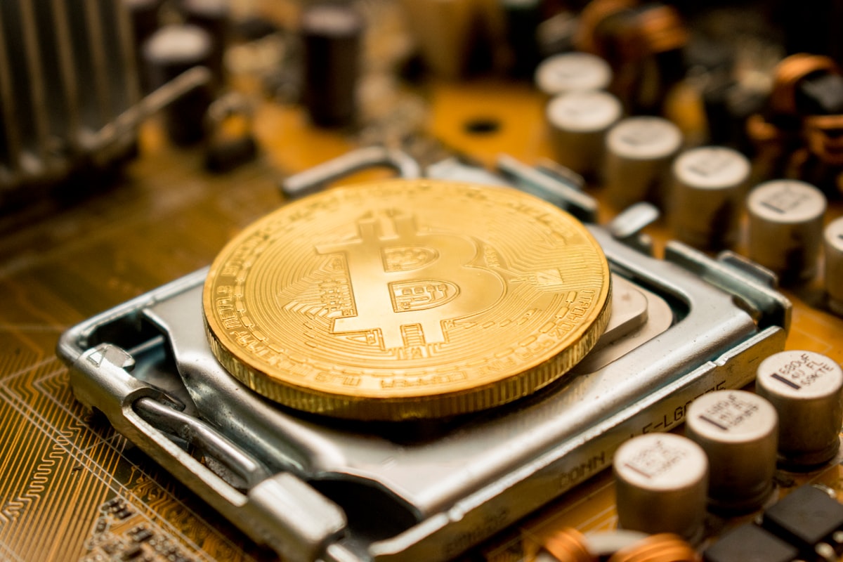 Altın ve Bitcoin Yükselişte: Enflasyona Karşı Yatırım Stratejileri