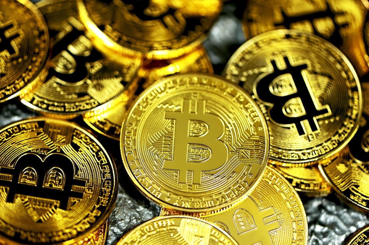 Tahvil Hamlesine Rağmen Yükselen Altın ve Bitcoin: Yatırımcı Neyi Okumalı?