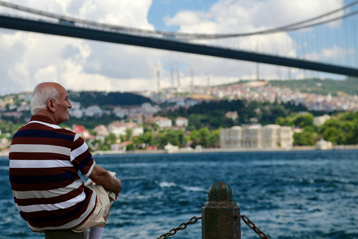 Türkiye'nin Cari Fazlası: Ekonomi ve Yatırımcılar İçin Ne Anlama Geliyor?