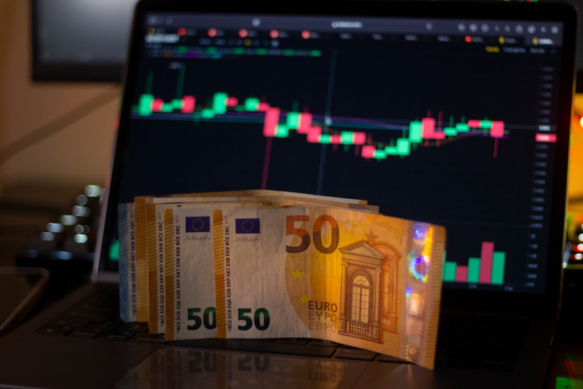 Yıl Sonu Piyasa Dalgalanmaları ve 2026 İçin Büyüme Potansiyeli