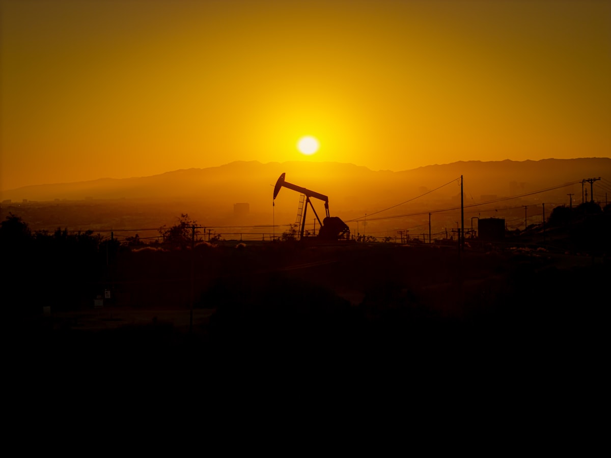 Altında Ateşkes Etkisi: Petroldeki Düşüş Yatırımcıları Nasıl Etkiliyor?