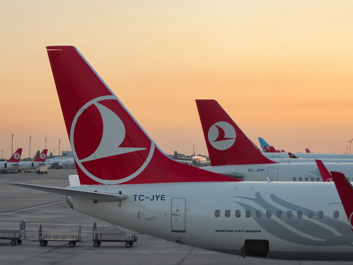 İmalat Sektöründeki Yavaşlama: Yatırımcılar İçin Riskler ve Fırsatlar