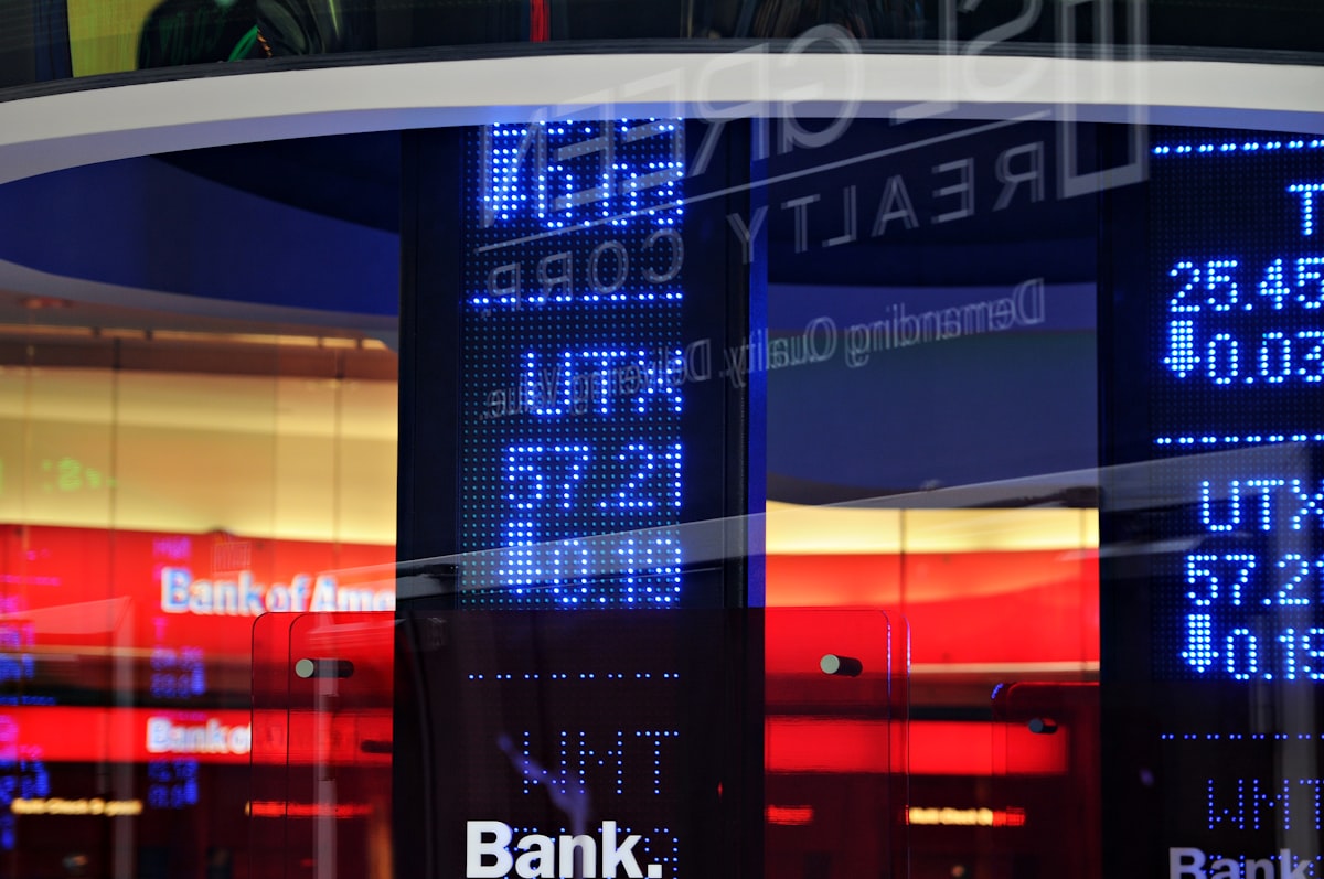 Halkbank'a 1.1 Milyar Dolarlık Kaynak: Ekonomik Etkileri ve Yatırımcı Perspektifi
