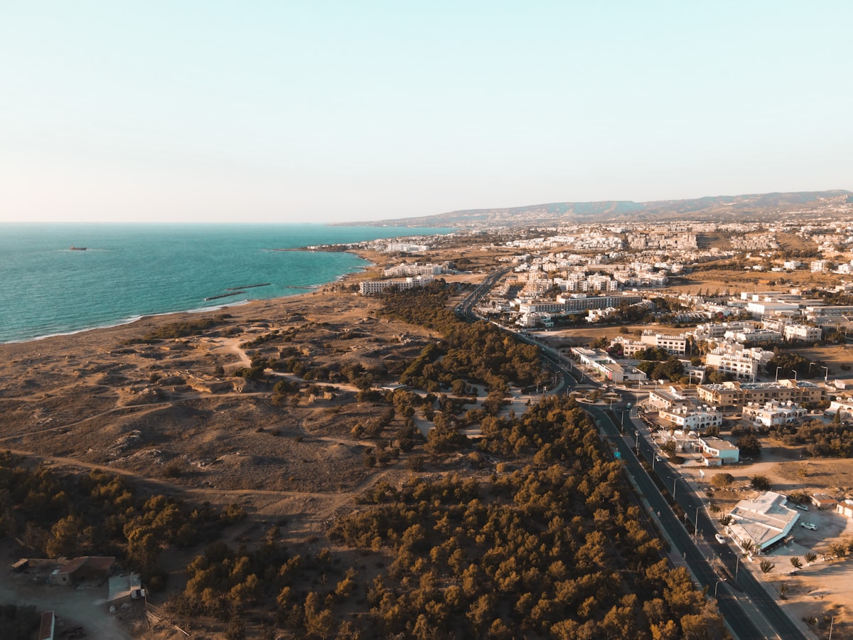 Kıbrıs'ta Motorine İndirim Beklentisi ve Tatil Bütçesi Üzerindeki Etkileri