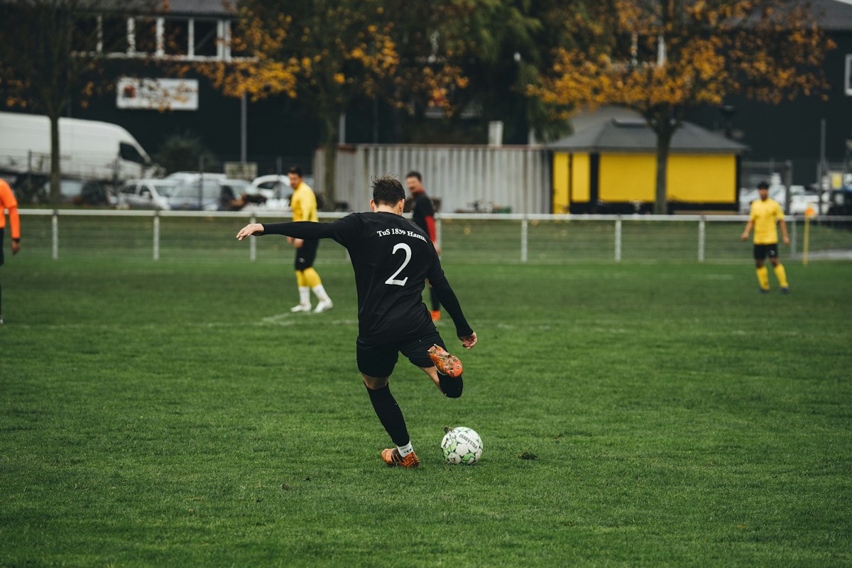 Döviz Kuru Nasıl Belirlenir ve Futbol Ekonomisine Etkileri