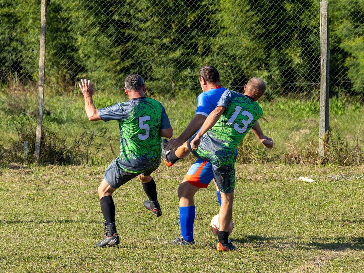Modern Futbolda Savunma Taktiklerinin Evrimi: Blok ve Pres Stratejileri