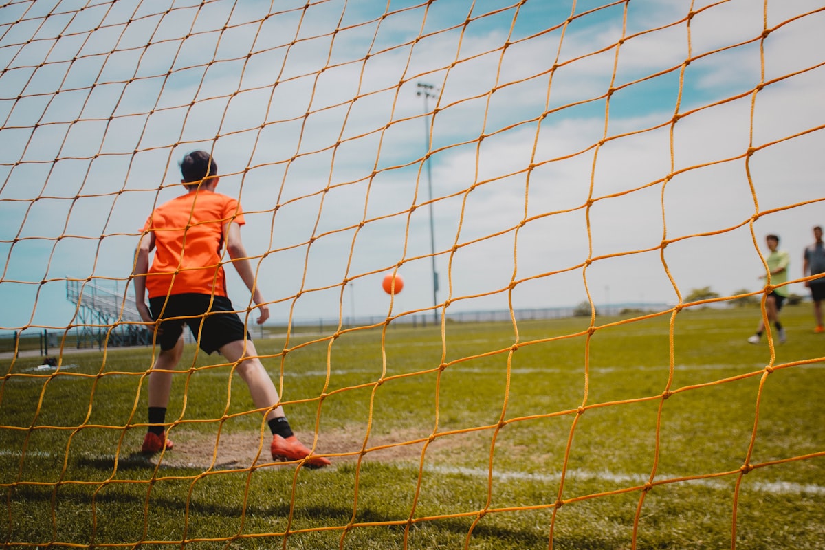 Futbolda Oyuncu Değerlendirme Modelleri: İstatistiksel Metriklerin Rolü