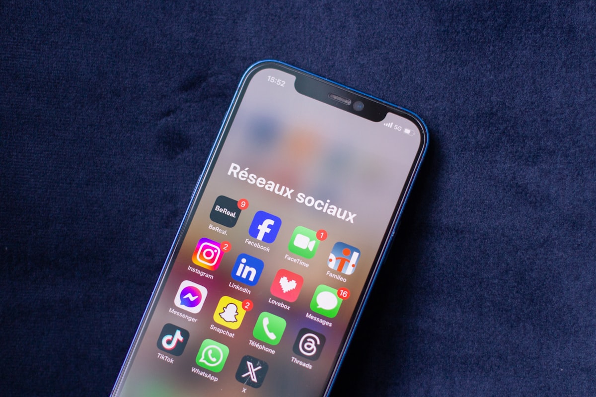 Yapay Zeka ve Sosyal Medya: Snapchat'ten Öğrenilen Dijital Pazarlama Stratejileri