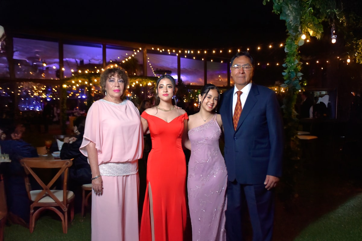 Kırmızı Halının Yeni Gözdesi: Ünlüler Neden Anneleriyle Ödül Törenlerine Geliyor?