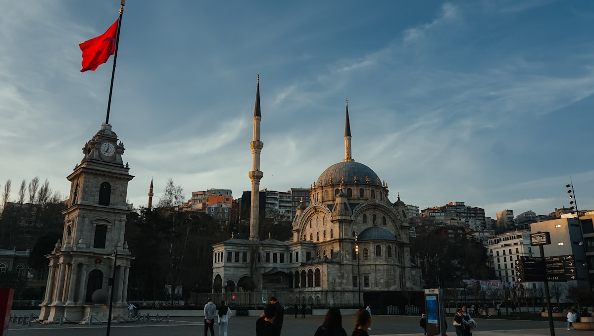 SGK'dan Yeni Emeklilik Sistemi: Detaylı Rehber ve Başvuru Süreci