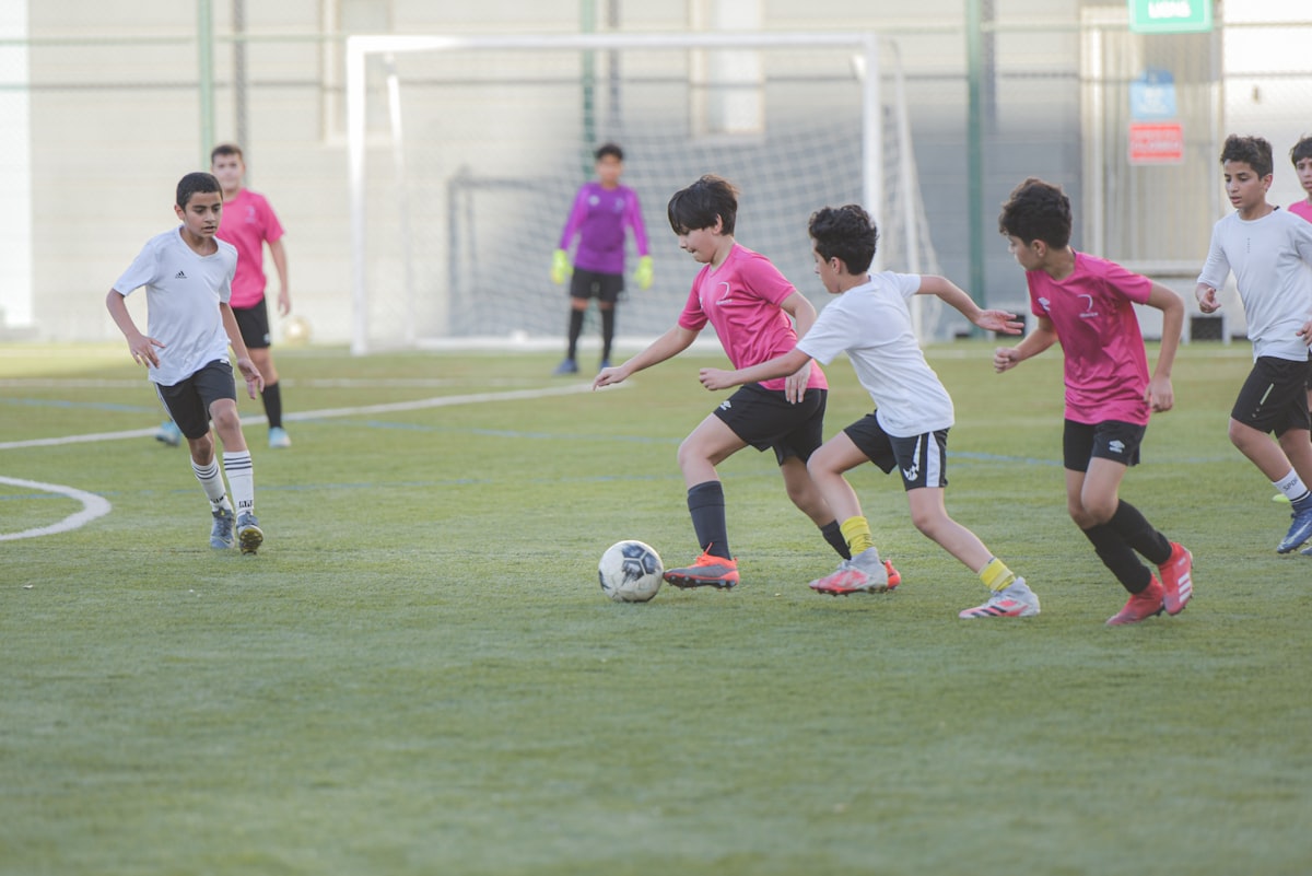 Futbolun Geleceği Şekilleniyor: Yeni Nesil Yeteneklerin Yükselişi ve Kulüplerin Stratejileri