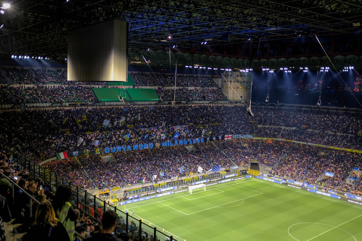 Futbolda Finansal Zirve Yarışı: Kulüplerin Gelir Modelleri ve Geleceği