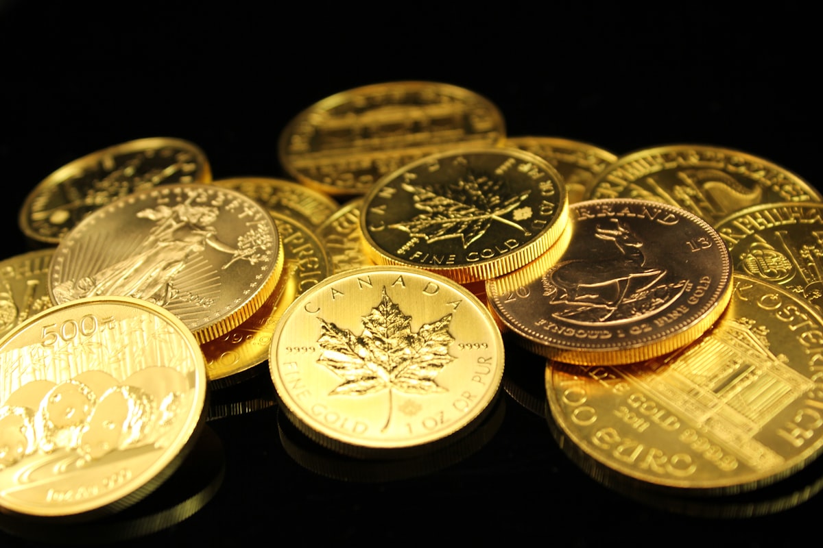 Altın Yatırımı Rehberi: Güvenli Liman Mı, Riskli Macera Mı?