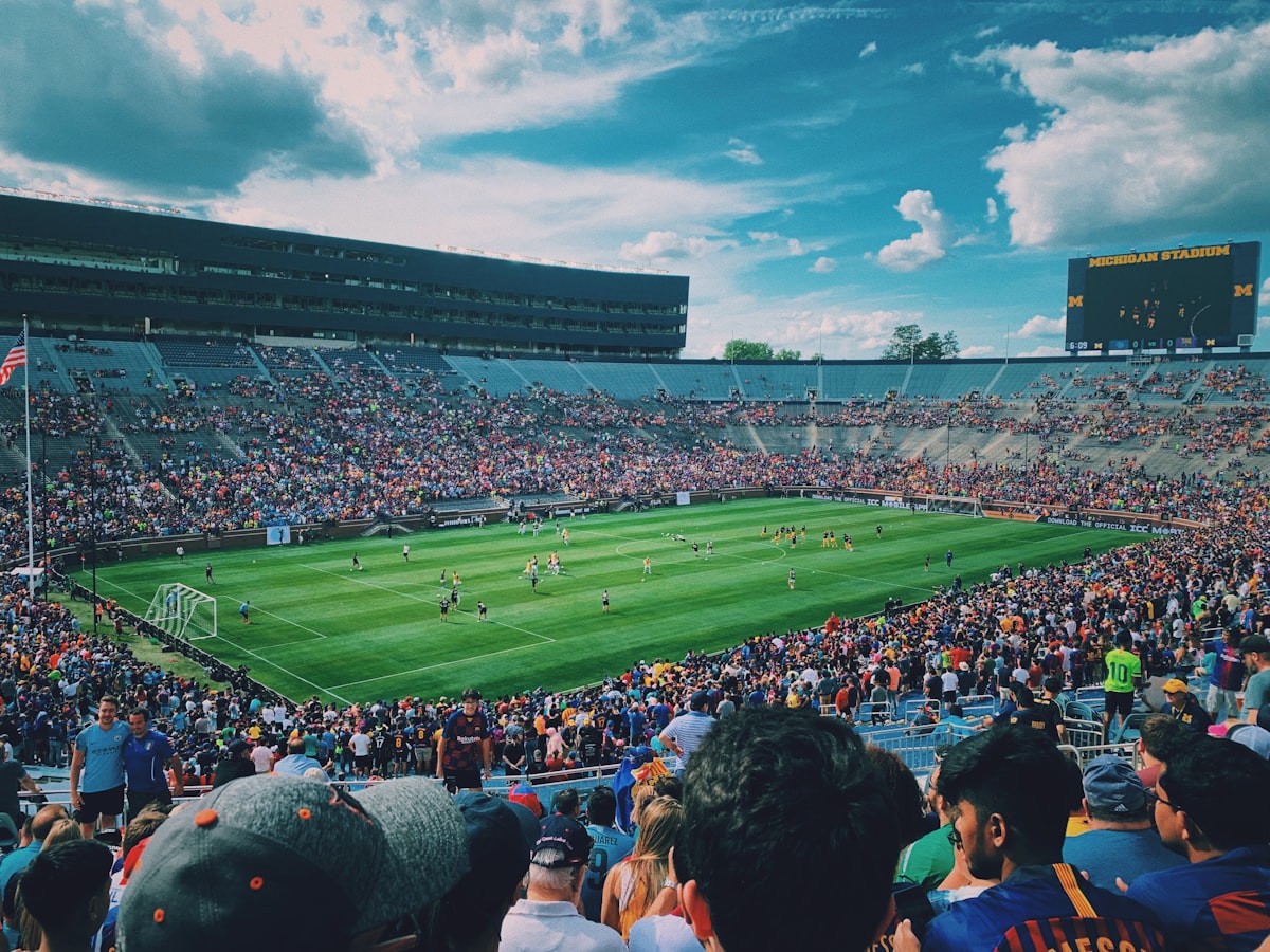 Premier Lig'de Büyük Sona Doğru: Şampiyonluk ve Küme Düşme Hattı Yarışları