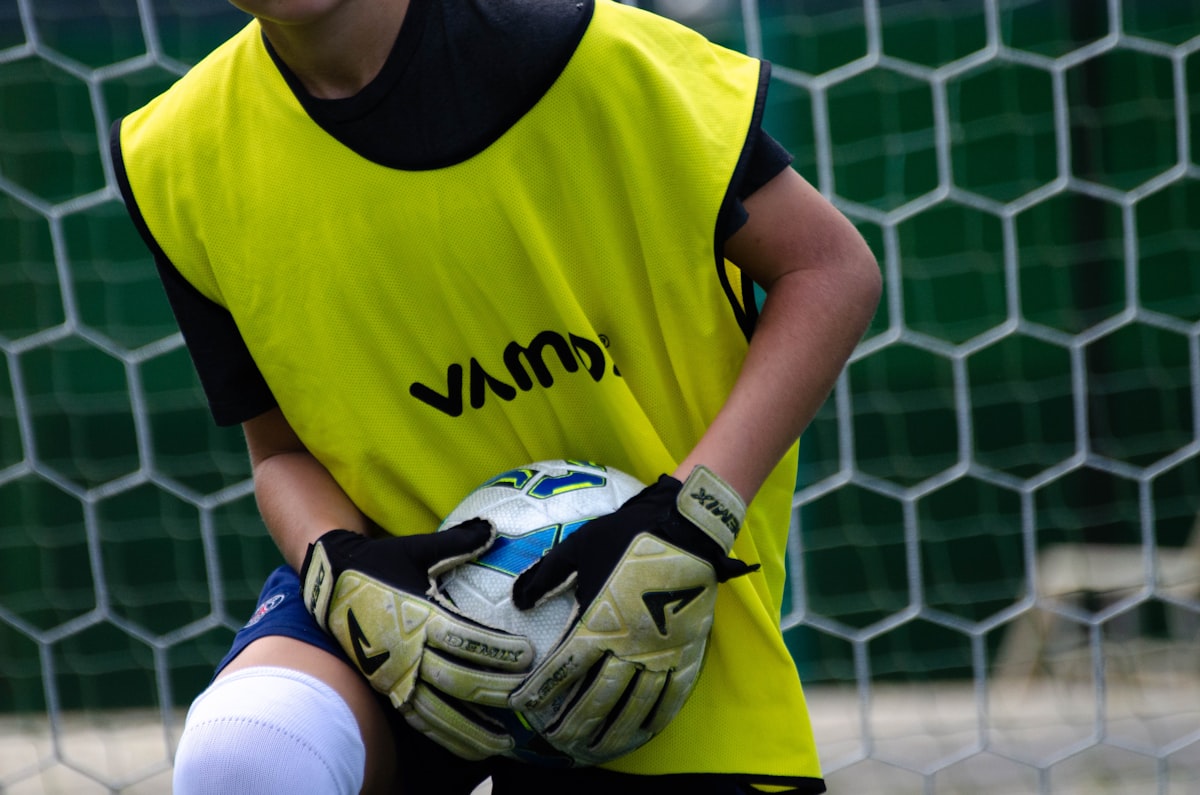 Futbolun Yeni Kralları: Genç Yeteneklerin Yükselişi ve Takım Oluşturma Stratejileri