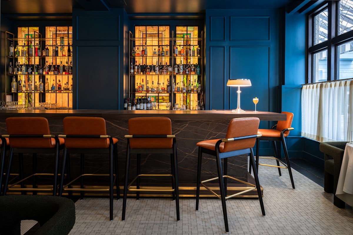 Transfer Savaşları Kızışıyor: Pavard İçin Fenerbahçe ve Galatasaray Yarışı