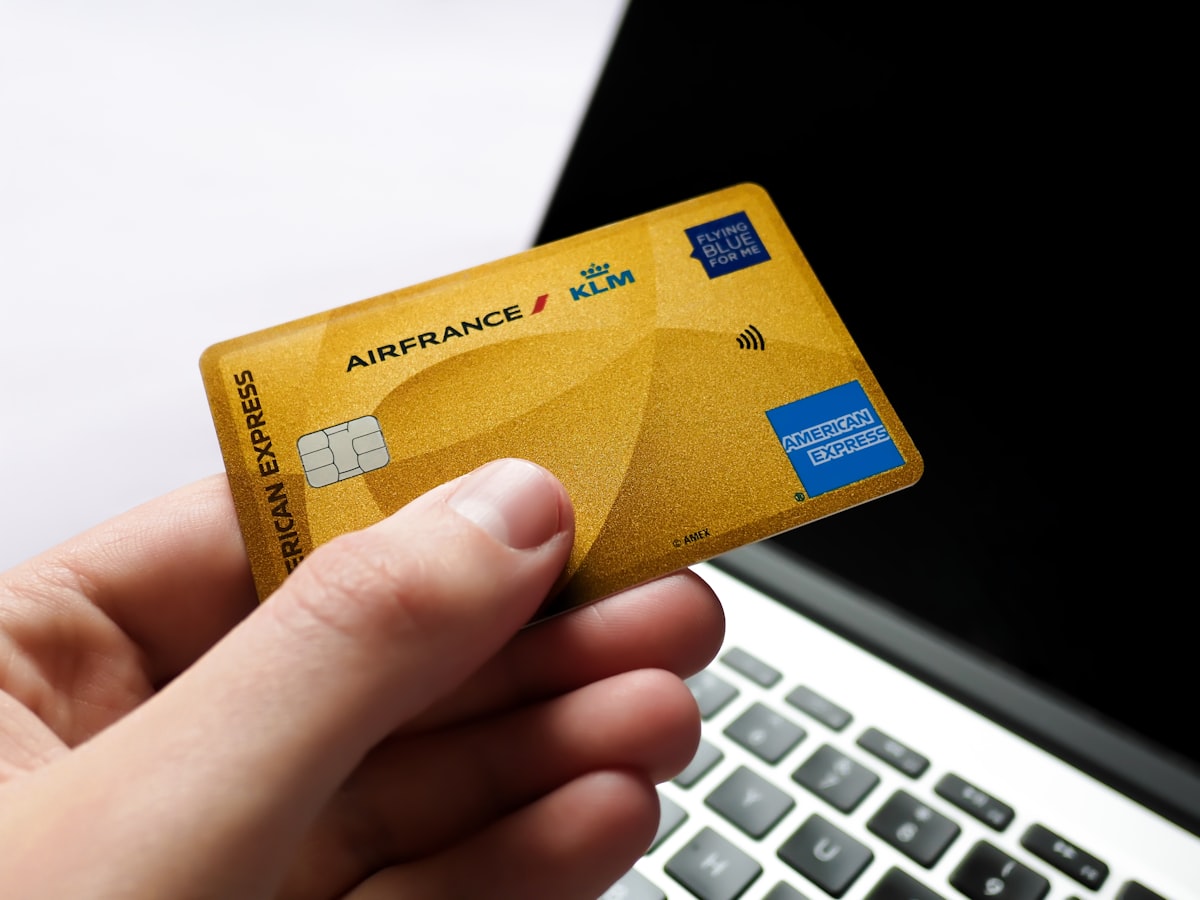 Bankacılık Sadakat Programlarında Dönüşüm: Worldcard Genişlemesi ve İş Black Analizi
