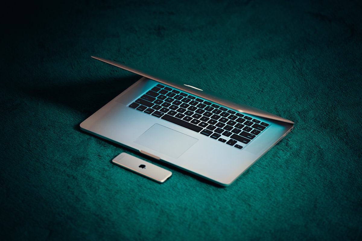İran'da İnternet Kapanması ve VPN'lere Yöneliş: Dijital Özgürlük Mücadelesi