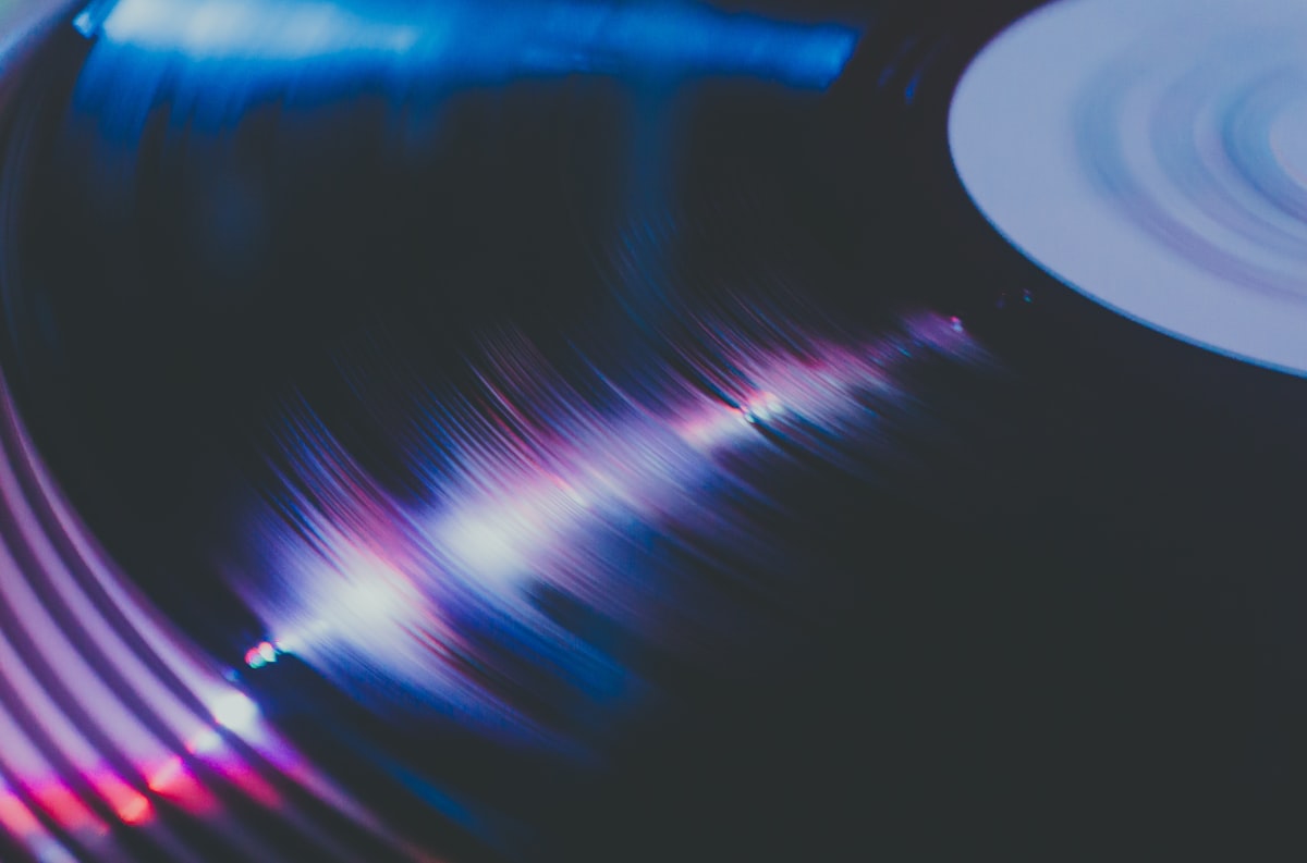 Yapay Zeka Müziği ve Etik Tartışmalar: Avustralya'dan Müzik Listelerine Yeni Kural